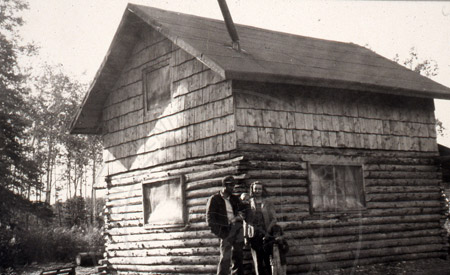 Howard Lee homestead cabin, Soldotna 1950